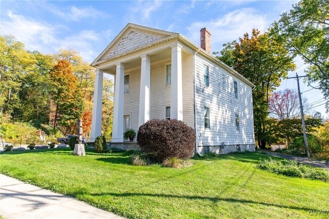 Photo - 604 E Seneca St