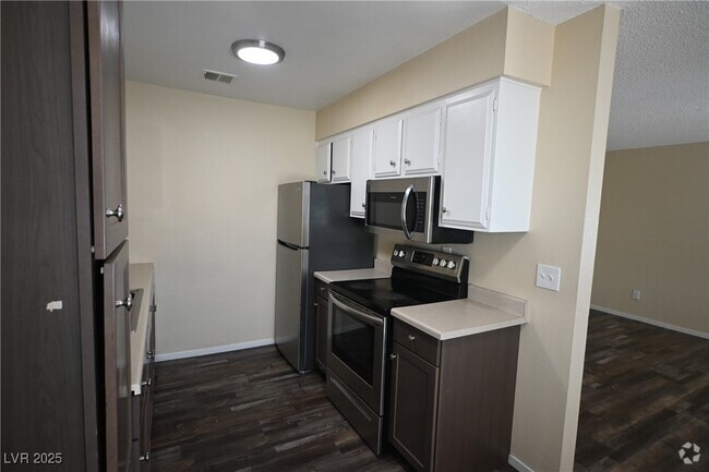 Building Photo - 2514 N McCarran St Unit 2 Rental