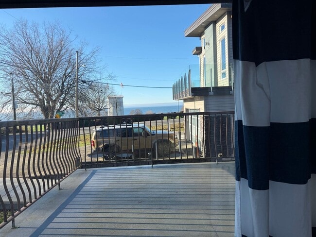 Photo - 168XX-168X0 0 Ave