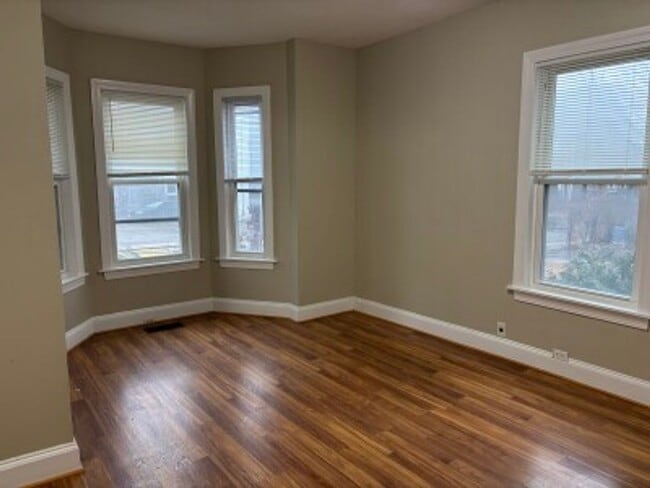 Photo - Huge, Renovated Allston 7 Bed/3 Bath Townhouse on Armington St For 9/1. Students Welcome and NO F...
