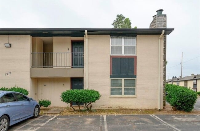 Photo - 1719 E Lindsey St Unidad 1 Rental