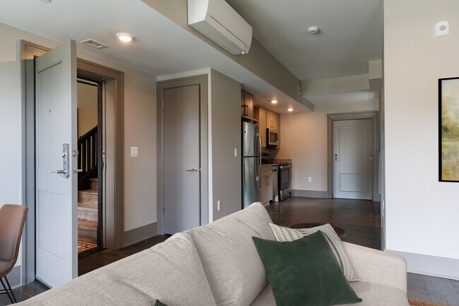 Photo - Henry Street Apartments
