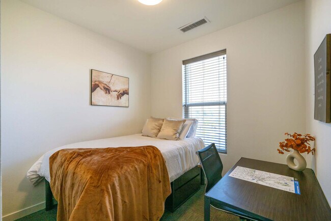 Photo - 305 E Front St Unit ID1261711P