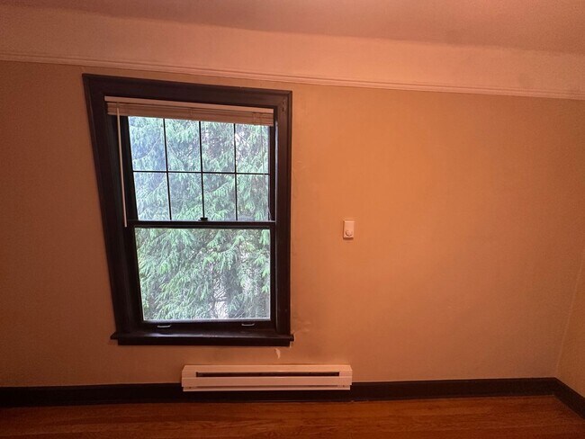 Photo - Bungay 22nd Ave Apartments - UW Unit 4