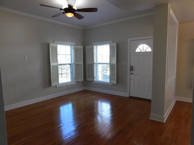 Photo - 23 N Hillside Ave