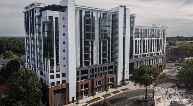 Photo - 2025 Cleveland Ave Unit Linden - B1