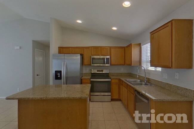 Photo - 39964 W Sanders Way