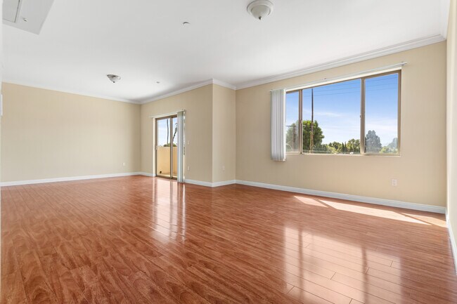 15435 Vanowen St Unidad 301