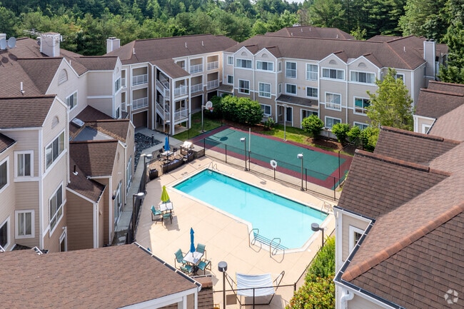 Pool Area - 25 Connector