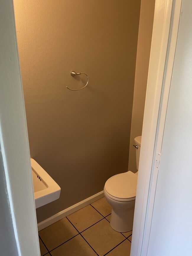 Photo - 4465 W Milham Ave Unit 1