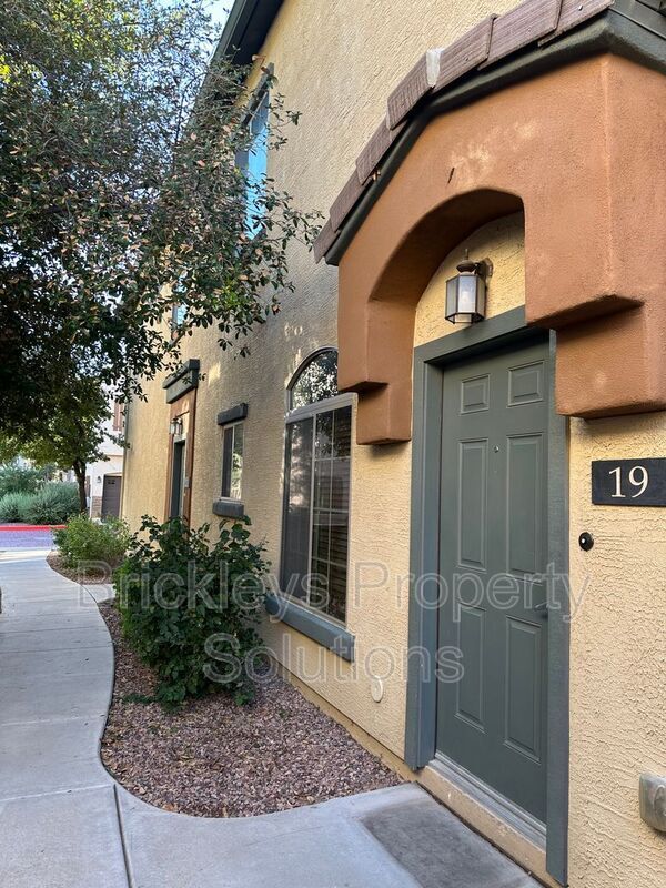 Photo - 2727 N Price Rd