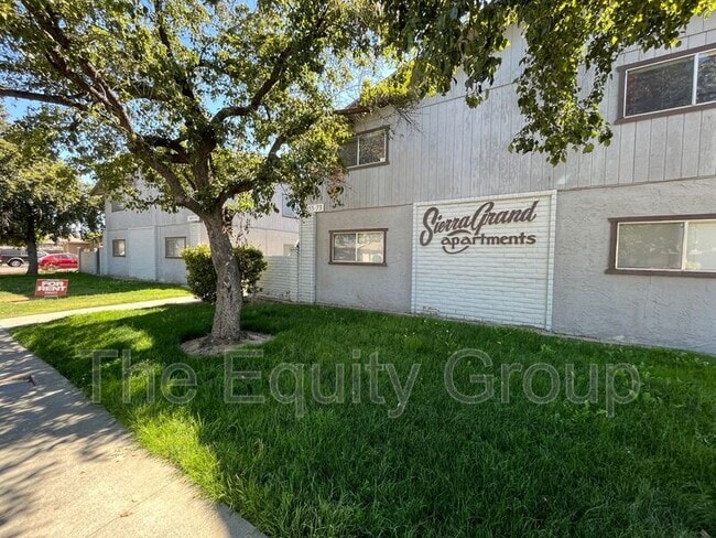 Building Photo - 1881 Emma Lee Ln Rental
