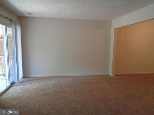 Photo - 7 Farrell Ln