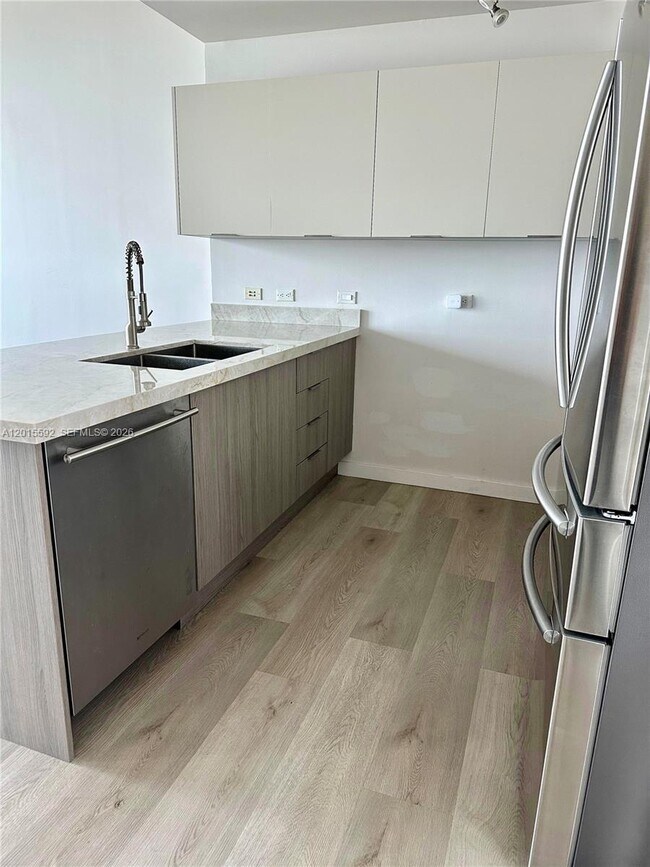 Photo - 3301 NE 1st Ave Unidad H1811