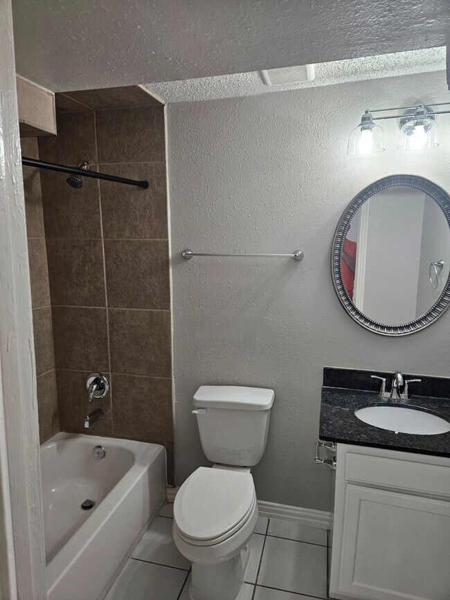 Photo - 1409 Wentworth St Unidad B
