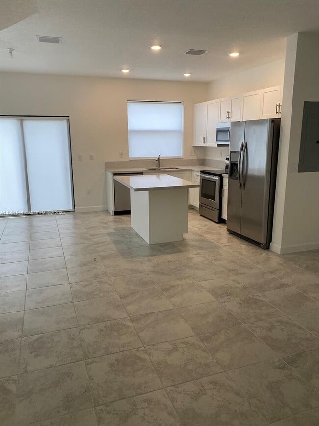 Photo - 316 NE 208th Terrace