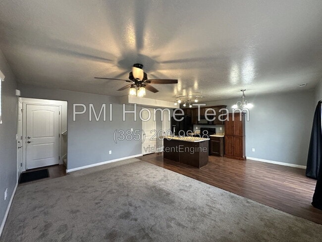 Photo - 2414 Andover St