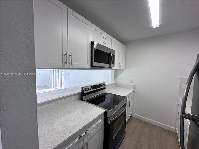 Building Photo - 6090 W Flagler St Unit 408 Rental