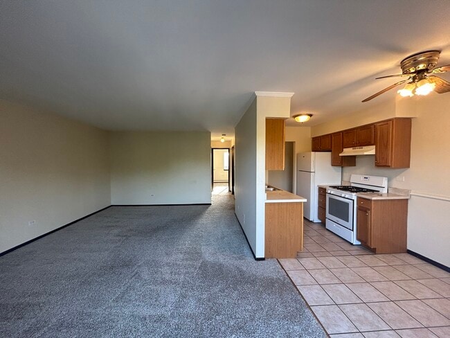 Photo - 1120 Copperfield Ln Unit E