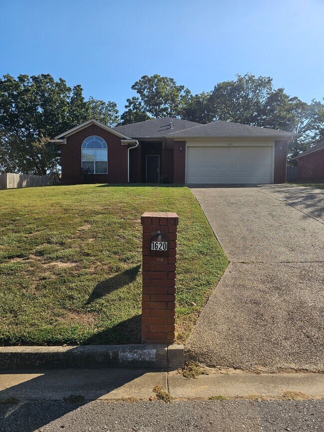 Beautiful 3 bed 2 bath for rent in Van Bur... House House Rental in