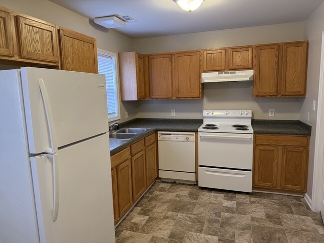 Photo - 122 Short St