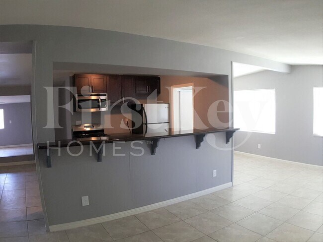 Photo - 332 Wisteria Ave