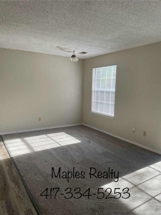 Photo - One Bedroom Ground Level Walk In Condo - N...