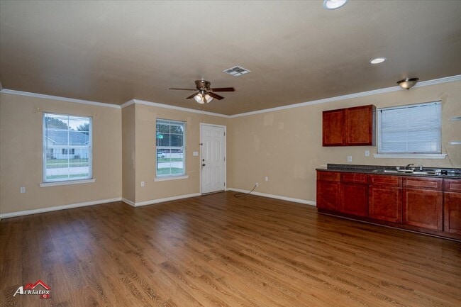 1231 Crofton St Unit 1