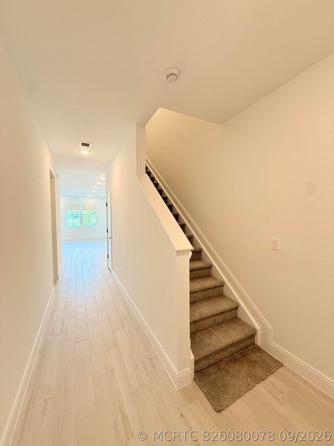 121 SE Birch Ter