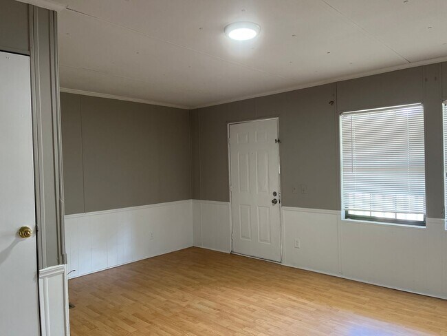 Photo - 2 Bed 1.5 Bath Duplex