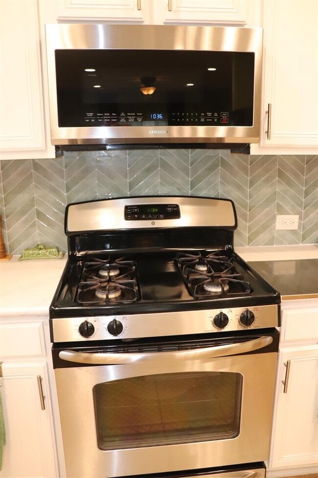 Photo - 105 Sandy Lyle Cove