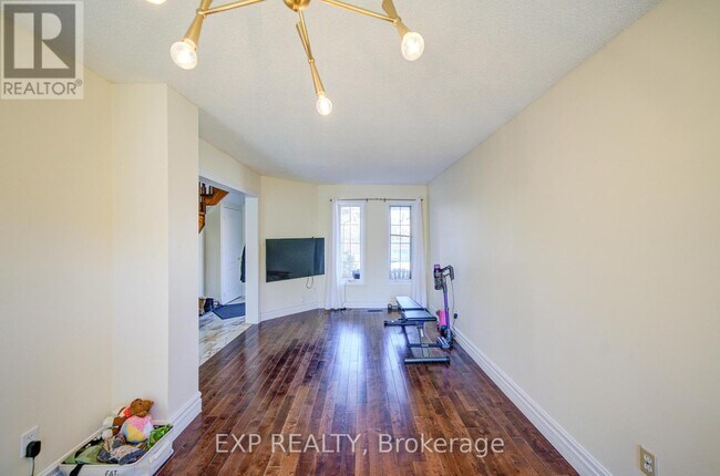 Photo - 3824 Allcroft Rd