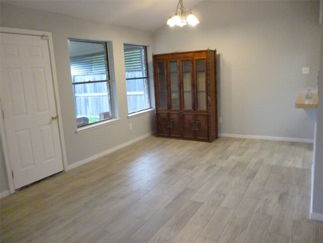 Photo - 2822 Mesquite Dr