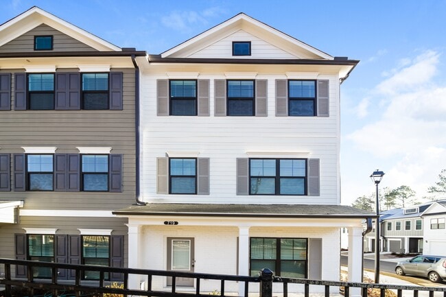 Building Photo - 719 Calvin Pk Dr