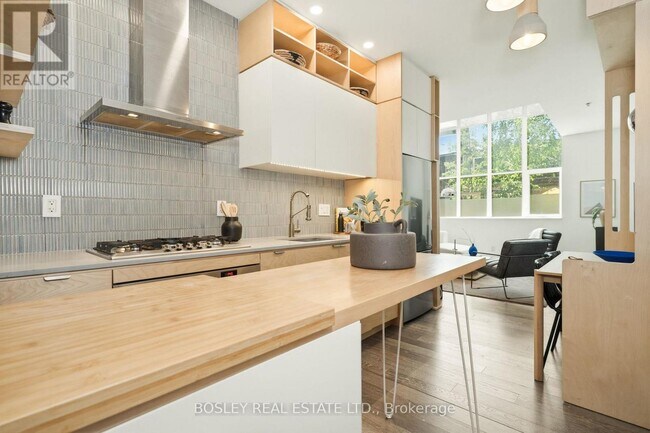 Photo - 510 King St E Unit 109