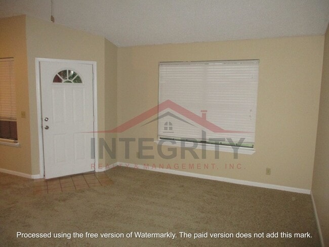 Photo - 3Bed/2bath in the heart of Orange Park