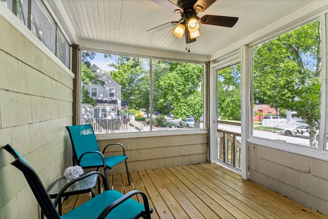 Photo - 3426 Kenmore Dr Apartamento Unidad 2