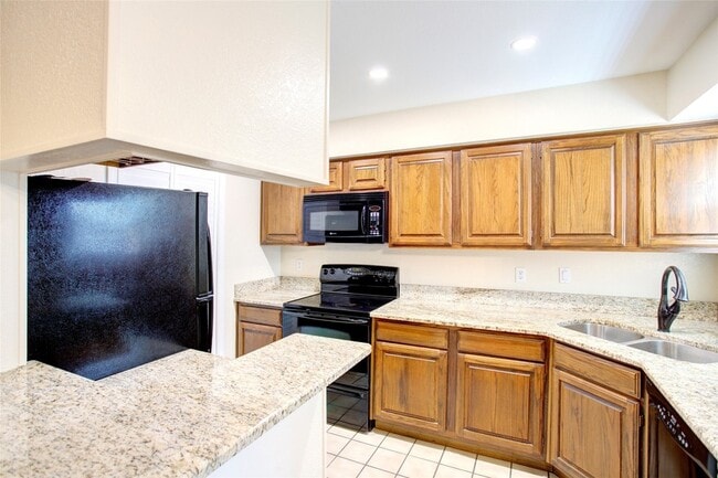 Building Photo - 1304 Harwell Dr Unit 4811 Rental