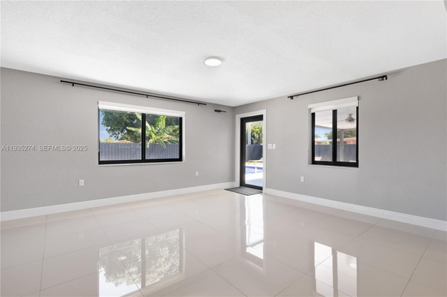 Photo - 4165 W 5th Ln