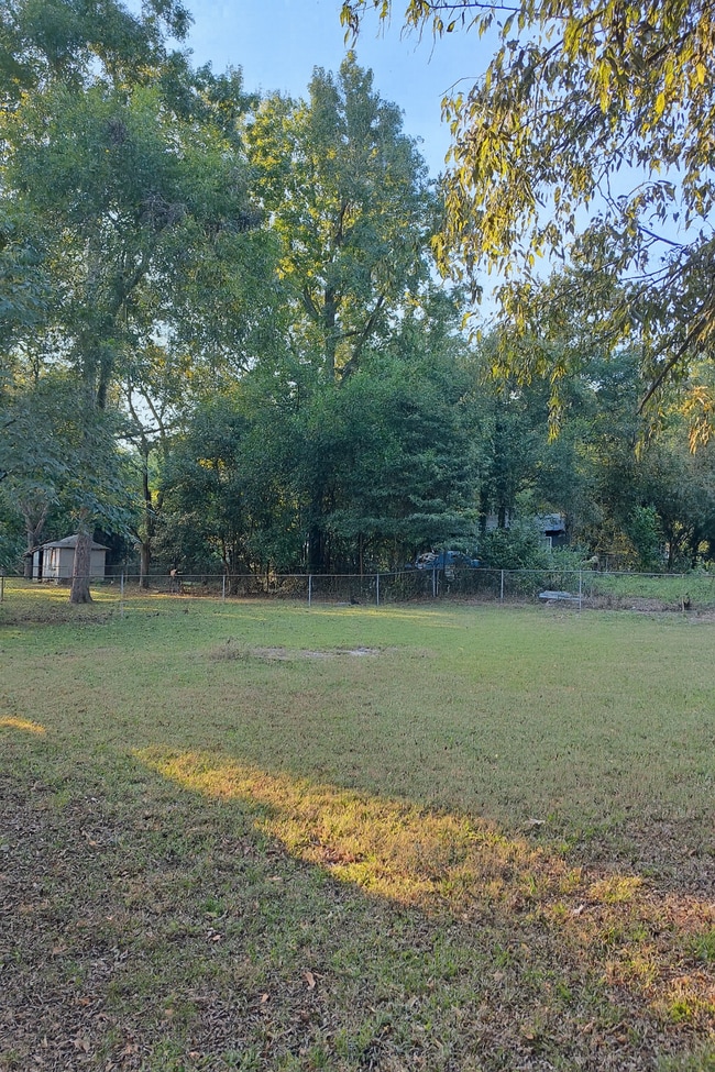 Photo - 2849 Leone Dr N