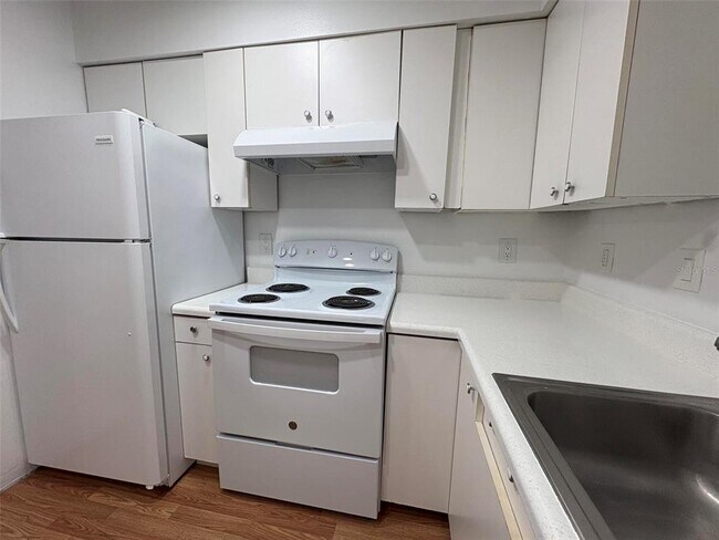 Photo - 1724 Foxhall Cir Unit 1724
