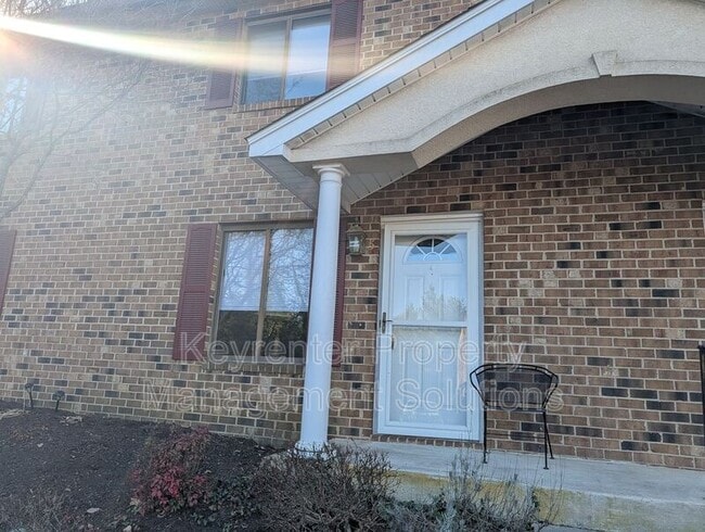 Building Photo - 500 Winchester Ave Unit #B3