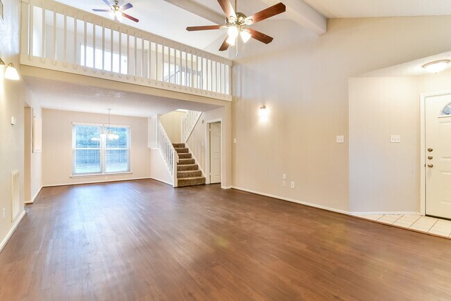 Photo - 17103 Spruce Run Dr