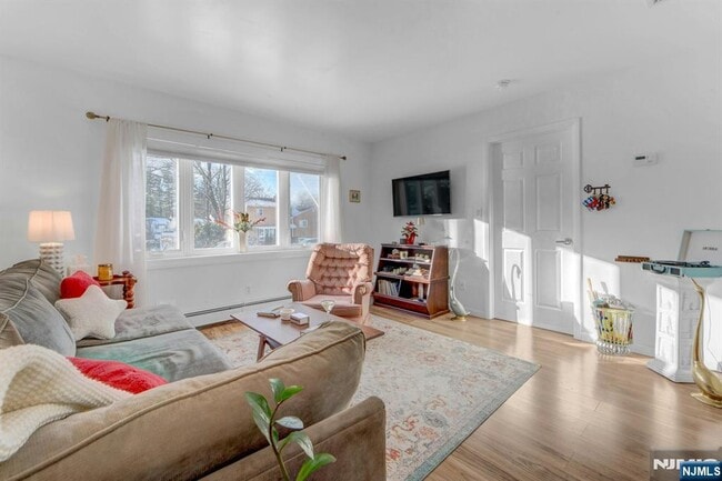 Photo - 13 Murray Rd