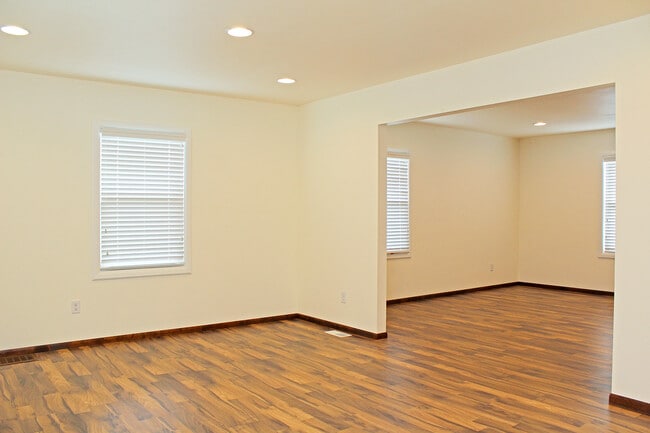 Photo - 9134 SE Ankeny St Unidad B