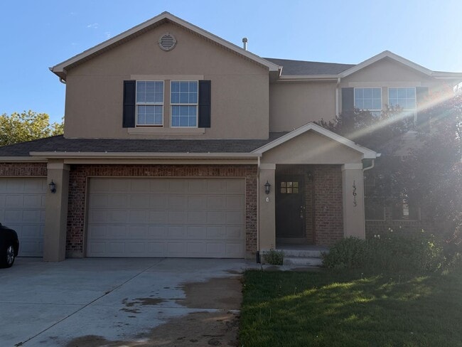 Building Photo - Bright & Spacious 5-Bedroom Home with 3-Car Garage – Available Now