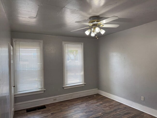 Photo - 2564 N 15th St