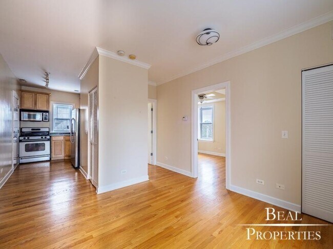 Photo - 2 bedroom in CHICAGO IL 60657 Unit N3