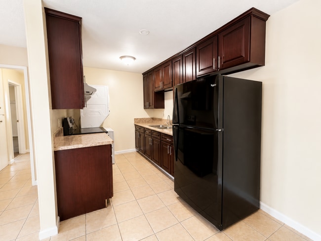 4267 44th St Unit 8