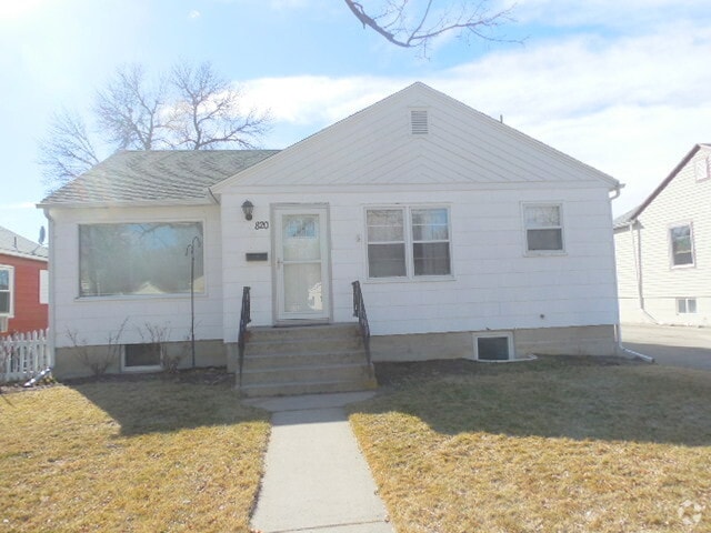 Building Photo - 820 Yellowstone Ave Rental